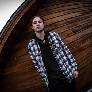 Meet your Posher, Jonny